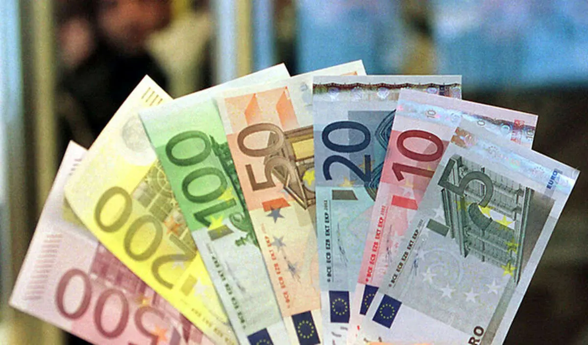 قیمت دلار و یورو امروز جمعه 8 دی ۱۴۰۲/ جدول
