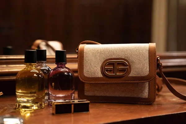 راهنمای جامع خرید کیف چرم زنانه اصل و معرفی برند EG: نماد کیفیت و اصالت