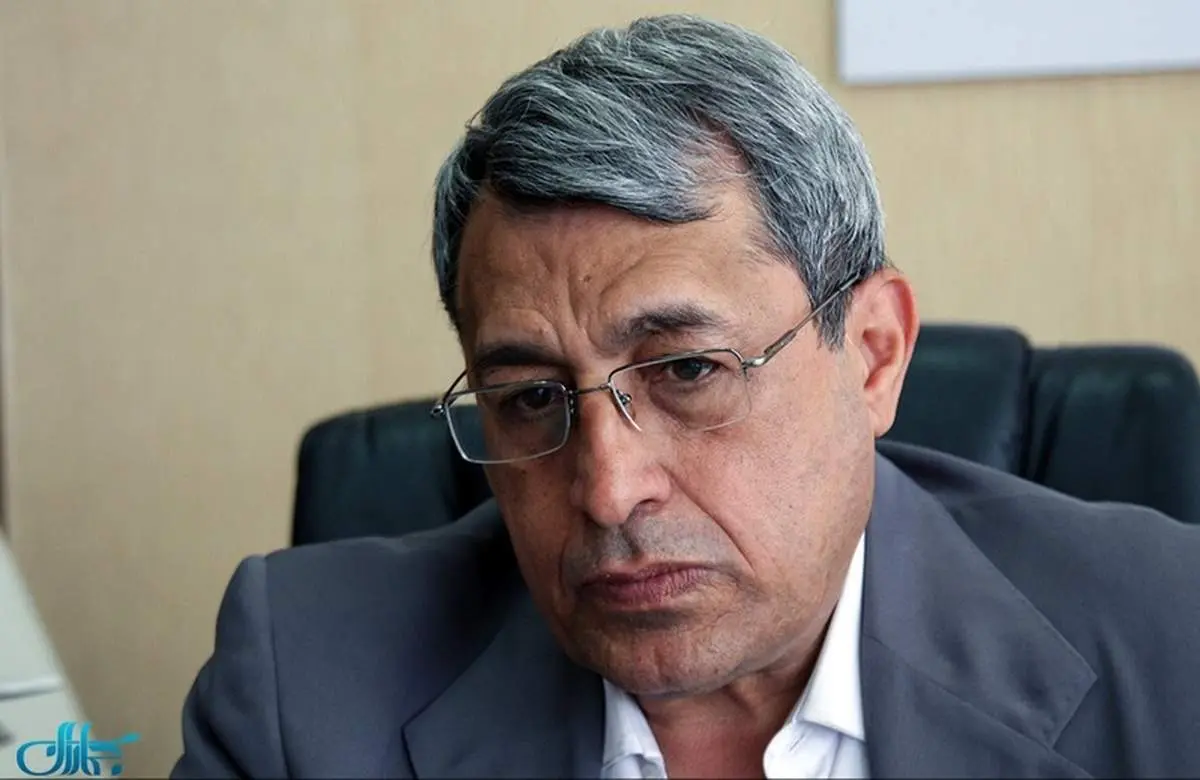 دکتر بهمن آرمان در گفتوگو با «آرمان ملی»: تنشهای بینالمللی به عامل سرخوردگی مردم ایران تبدیل شده است / با وجود تنشهای بینالمللی نمیتوان از کشورهای دیگر امتیاز گرفت
/اقتصاد را نمیتوان با راضی نگه داشتن مصنوعی مردم اداره کرد /توسعه تحت تأثیر شعارها