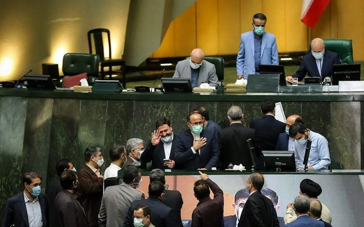 در مجلس چیزی به اسم مرخصی نداریم | نمایندگان از ۷ صبح تا ۱۲ شب در حوزههای انتخابیه مشغول هستند