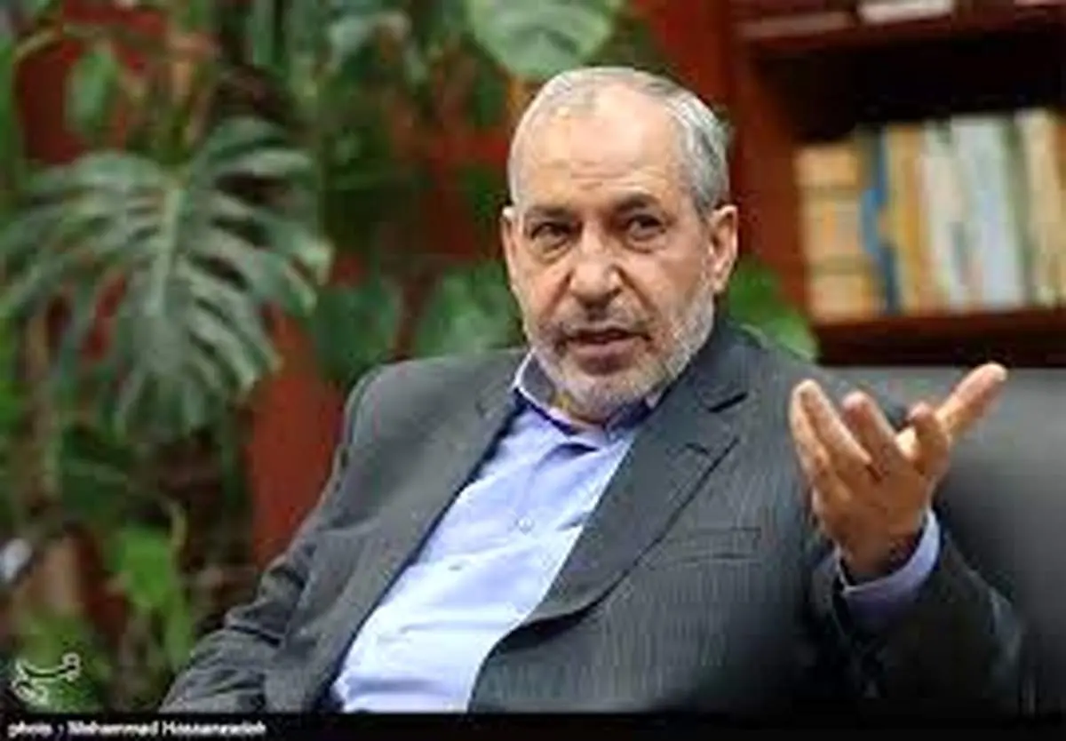 انتقاد علیاصغر فانی از سیستم آموزشی | دانشآموزان متوسطه زیادی داریم که توانایی خواندن یک متن ساده را ندارند