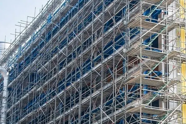 چالش ها و مشکلات تولید داربست فلزی و راهکارهای رفع آن ها