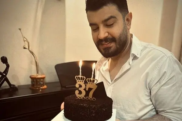 جشن تولد ۳۷ سالگی مجری مشهور تلویزیون/ عکس