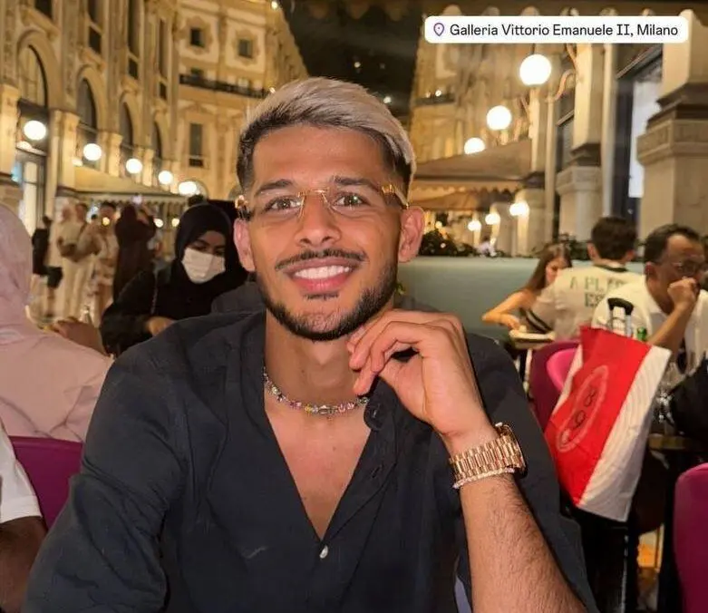 کافه گردی مهدی قایدی با استایل جدید در میلان/ عکس