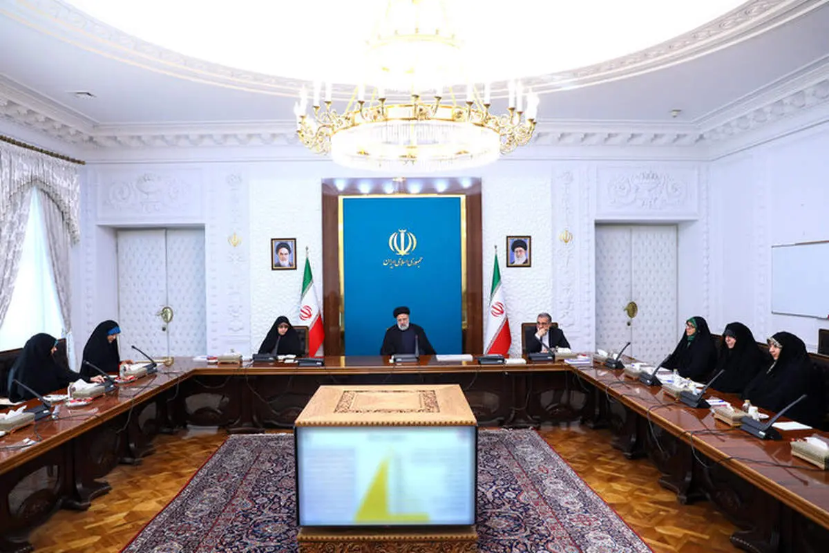 رئیسی: توانمندسازی زنان در سطوح مدیریتی، سیاست مورد تاکید دولت است