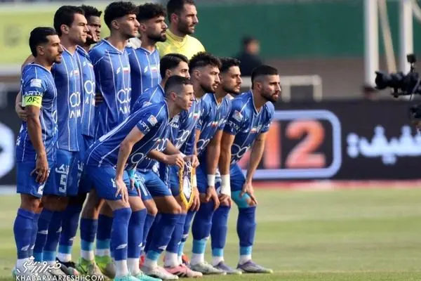 رجزخوانی عجیب استقلال در پایان دربی/ عکس