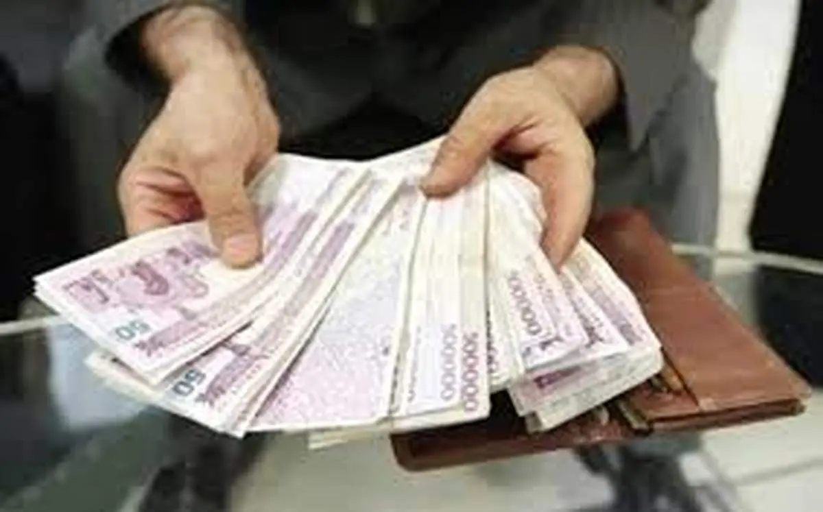 فیش حقوقی متفاوت یک نظامی جلب توجه کرد