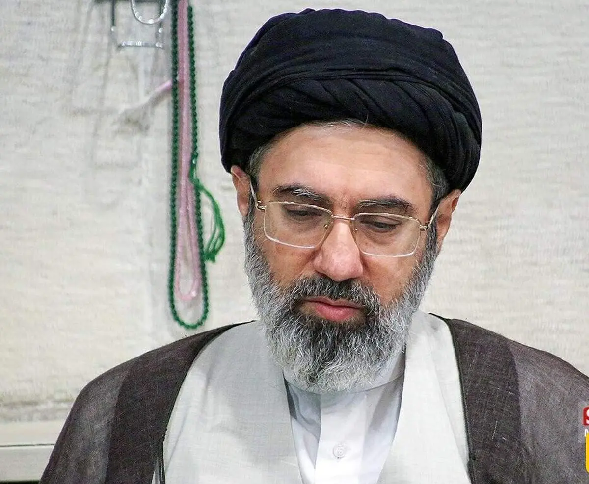 سیدمجتبی خامنهای درس خارج فقه و اصول خود را تعطیل کرد