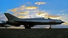 پرواز یک جنگنده در آسمان تهران