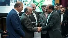 شبکه فروش موتور محرک رشد بیمه دی/ برترین‌های شبکه فروش و شعب بیمه دی انتخاب شدند

