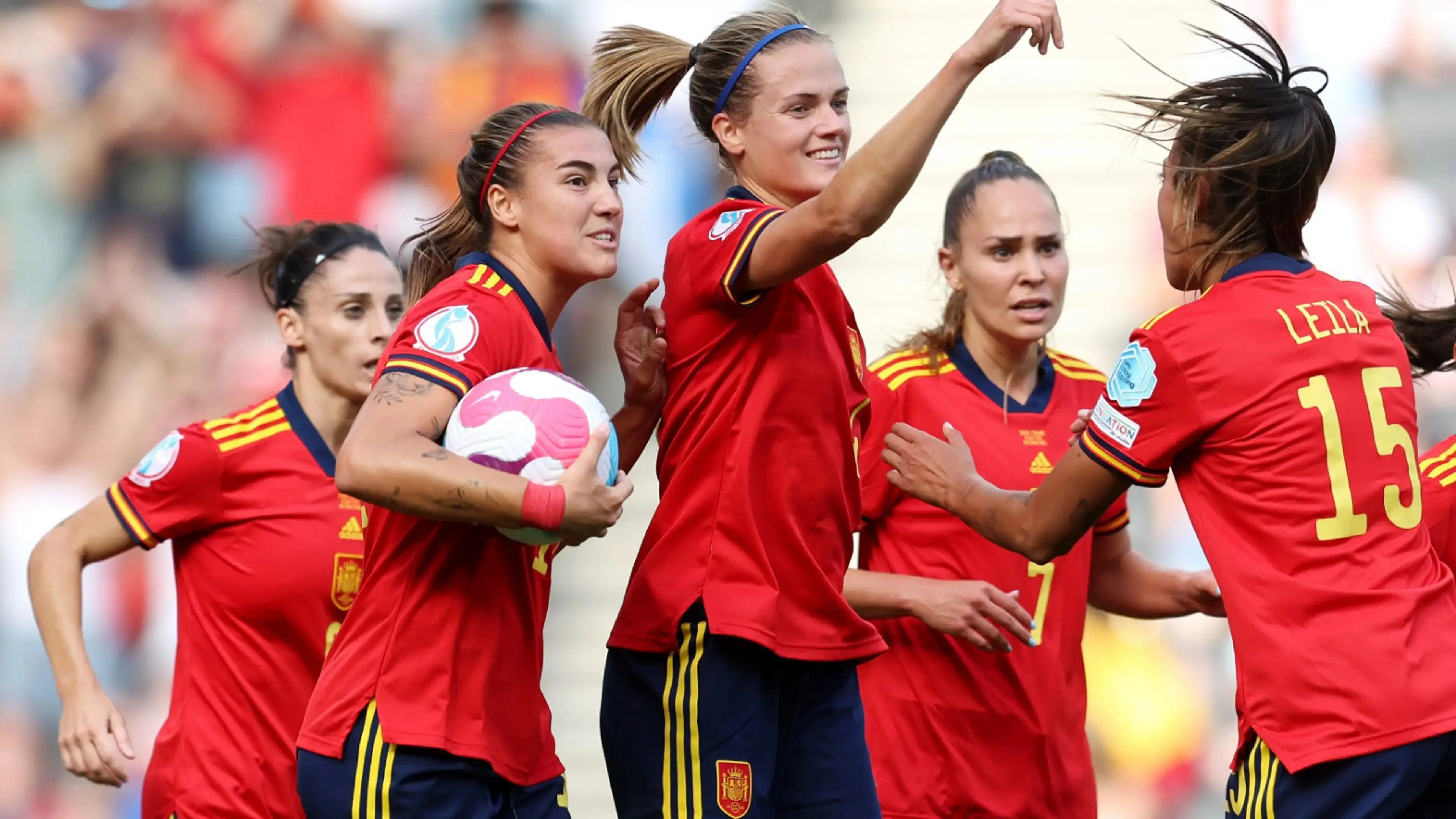 اسپانیا بار دیگر بر بام فوتبال جهان ایستاد + عکس