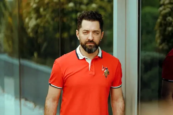 بهرام رادان با یک عکس هنری آفتابی شد
