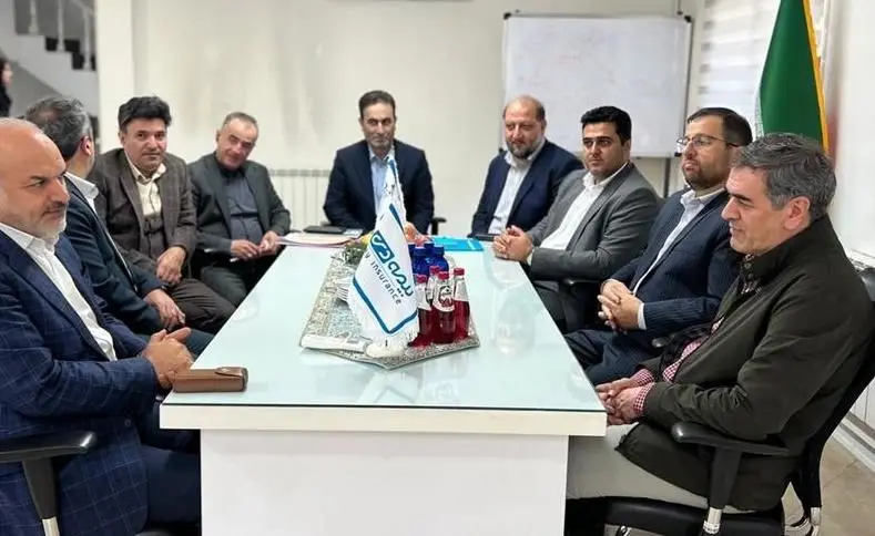 بازدید سرزده رئیس کل بیمه مرکزی از مدیریت بیمه دی مازندران همزمان با معارفه مدیر استان

