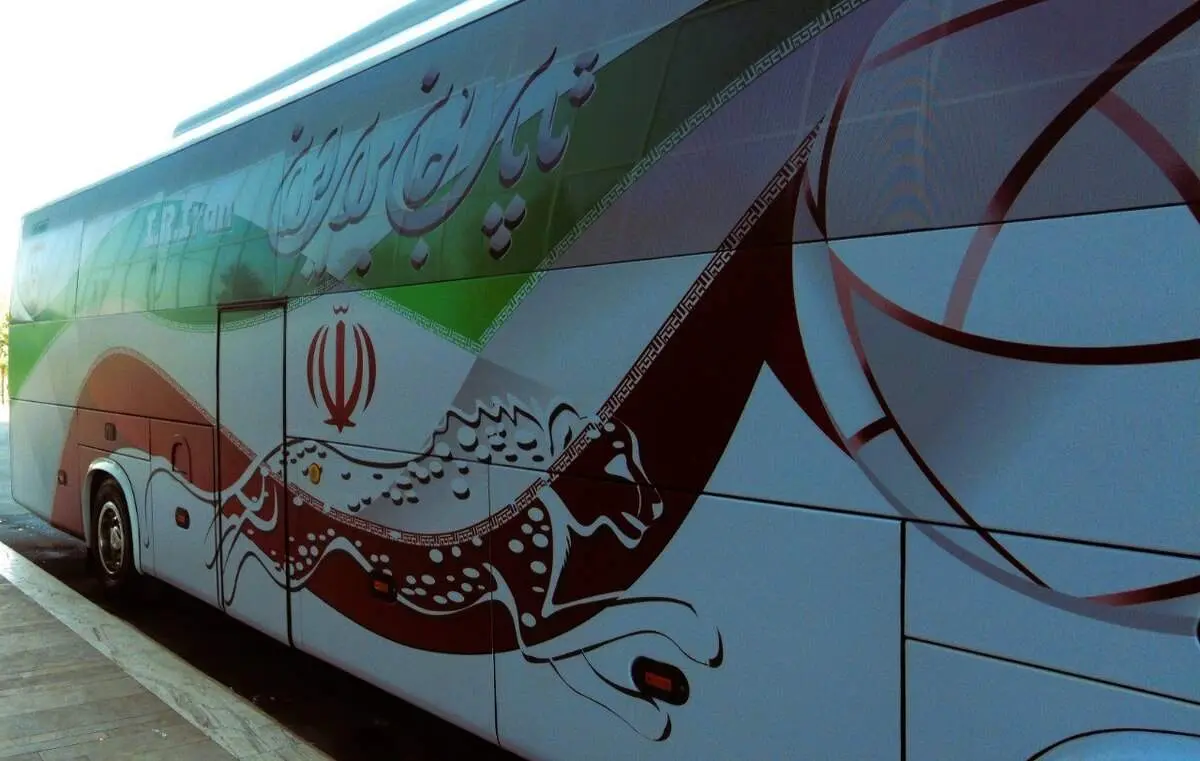 رونمایی از طراحی جدید اتوبوس تیم ملی/ عکس