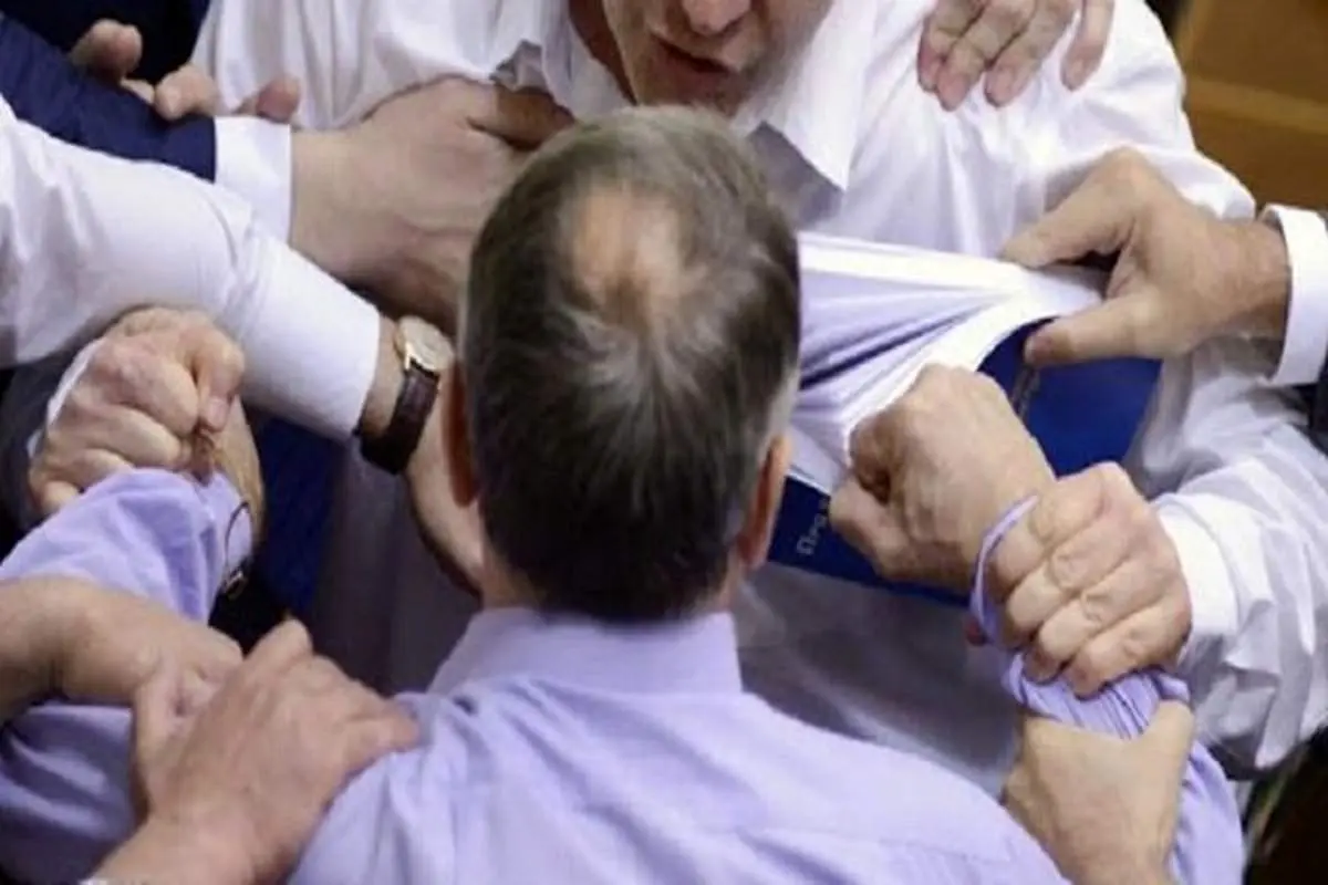 نزاع دستهجمعی۵۴ نفر در یک عروسی در گرگان