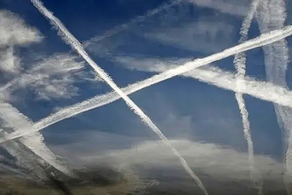 ابرهای جنجالی در آسمان ایران / پای دستکاری‌ های آب و هوایی در کار است؟