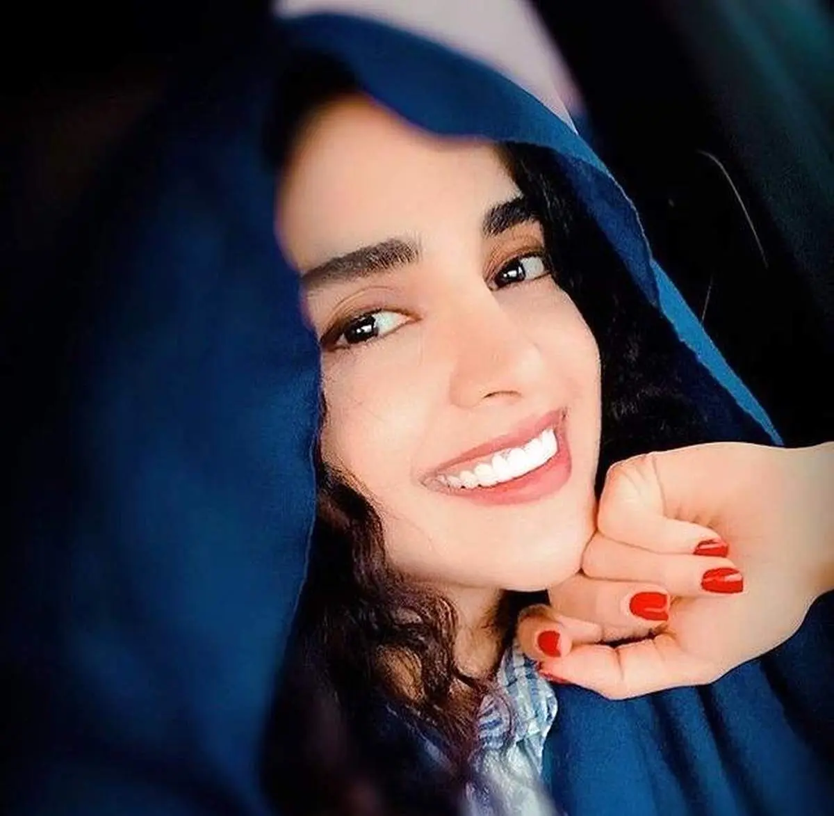  الهه حصاری با موهای پریشون/ عکس