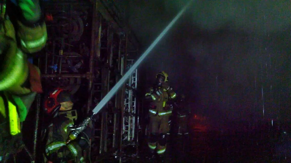 اولین فیلم از آتشسوزی گسترده در منیریه / ویدئو