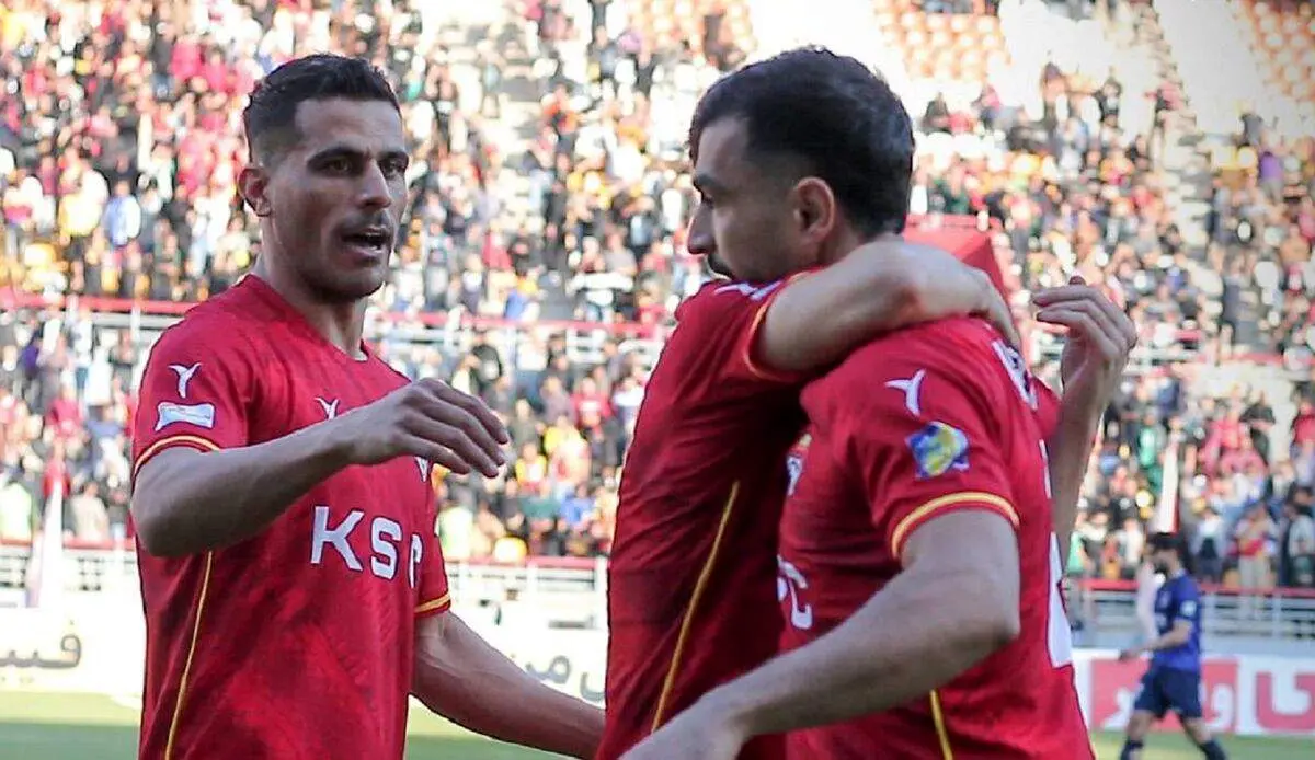 ۵ بازیکن در فهرست گلمحمدی برای انتقال به فولاد خوزستان