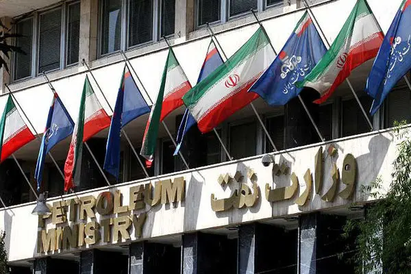 شایعه افزایش قیمت بنزین تکذیب شد