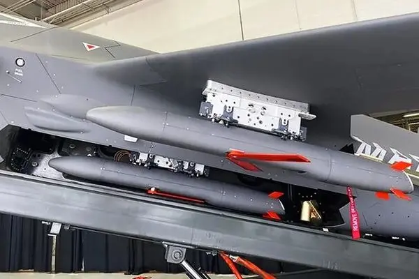 آمریکا از موشک کروز ارزان‌قیمت رونمایی کرد