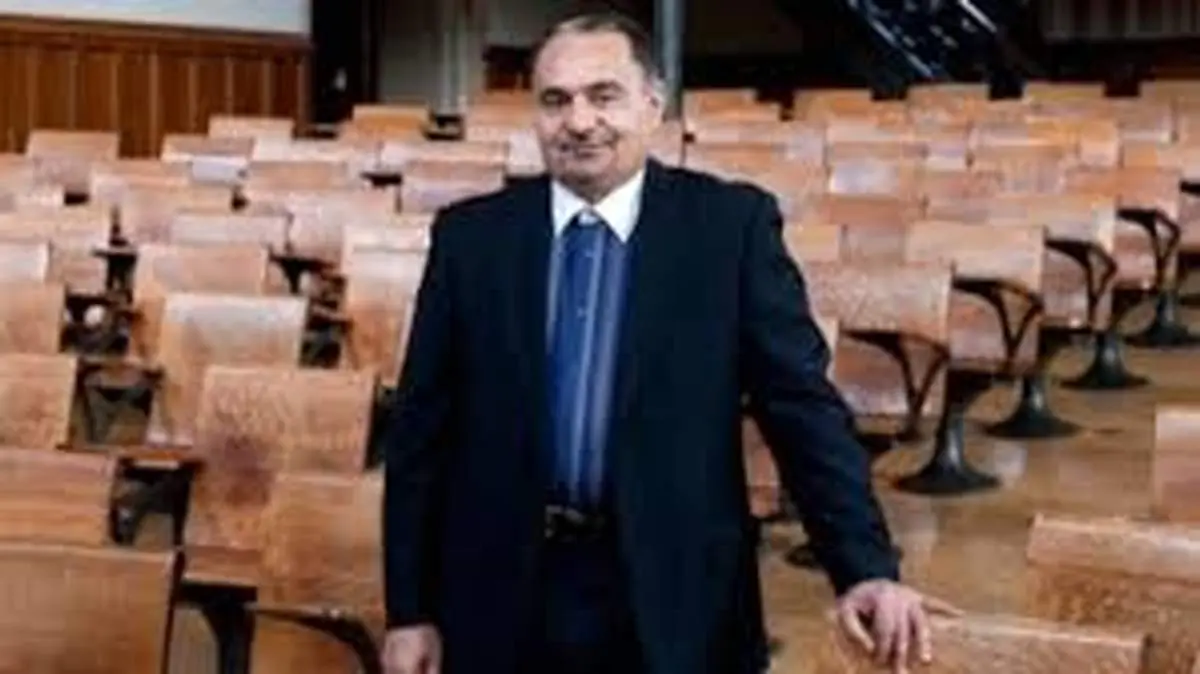 تلاش برای اخراج دیپلمات ایرانی از آمریکا 