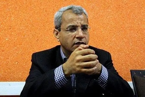 نیاز به سیاستمداران آگاه داریم