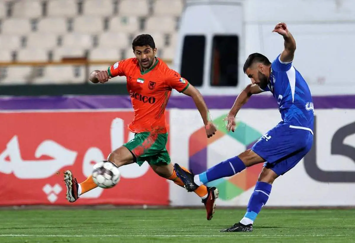 تمجید جالب از لک: خیلی حرف میزند!