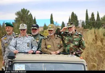تصاویری متفاوت از فرماندهان بلند پایه نظامی در کرمان