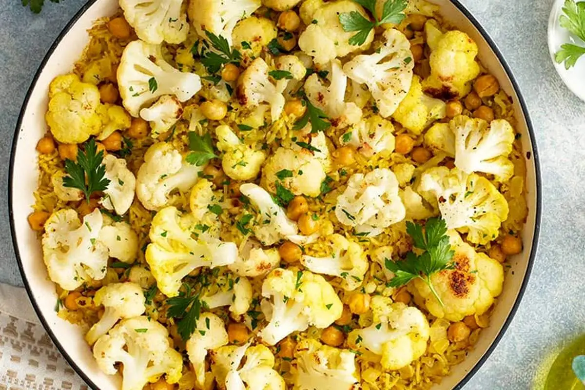 طرز تهیه گل کلم پلو ؛ انتخاب خاص برای سفره های زمستانی