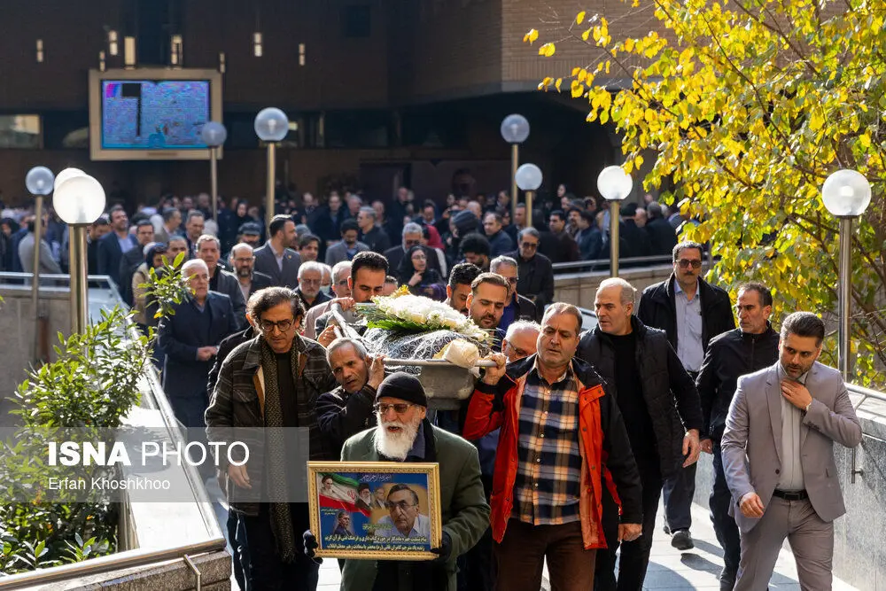 پیکر کامران فانی به خانه ابدی بدرقه شد