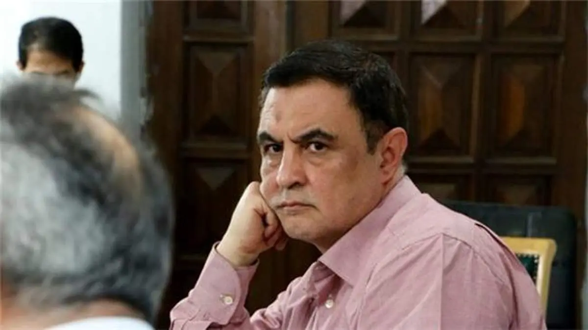 لاریجانی برای کاندیداتوری، شرایط مطلوبی ندارد/ با کاندیداتوری رئیسی، لاریجانی کاندیدا نخواهد شد/ رئیسی و قالیباف قطعاً باهم رقابت نخواهند کرد/اجماع کامل اصولگرایان بر روی رئیسی به معنای رأی‌آوری قطعی نیست