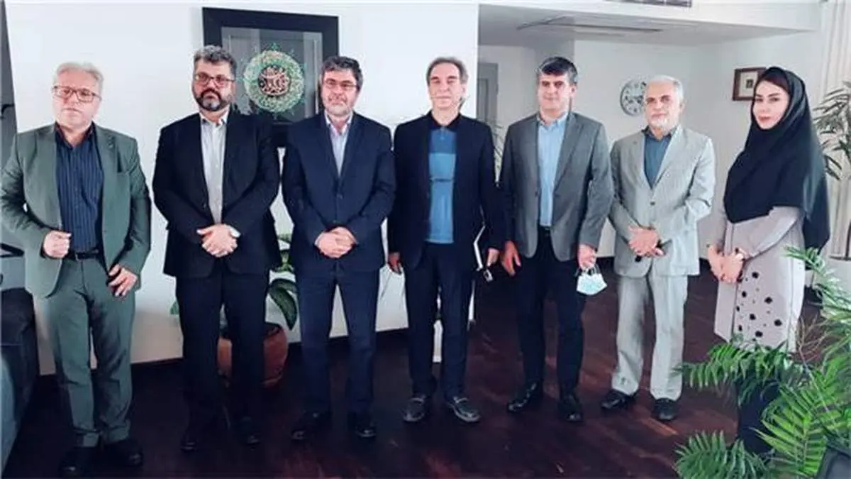 فصل نوینی از همکاری بیمه رازی با کارگزاران رسمی بیمه آغاز شد