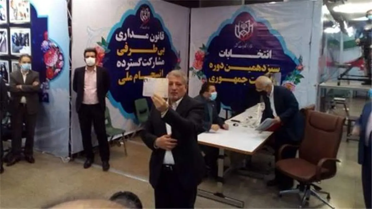 برنامهام را با شعار «دولت رفاه و عدالت» به جبهه اصلاحات ارائه کردم/ برای ثبتنام با جهانگیری مشورت کردم/ مجبوریم به نظر شورای نگهبان تمکین کنیم