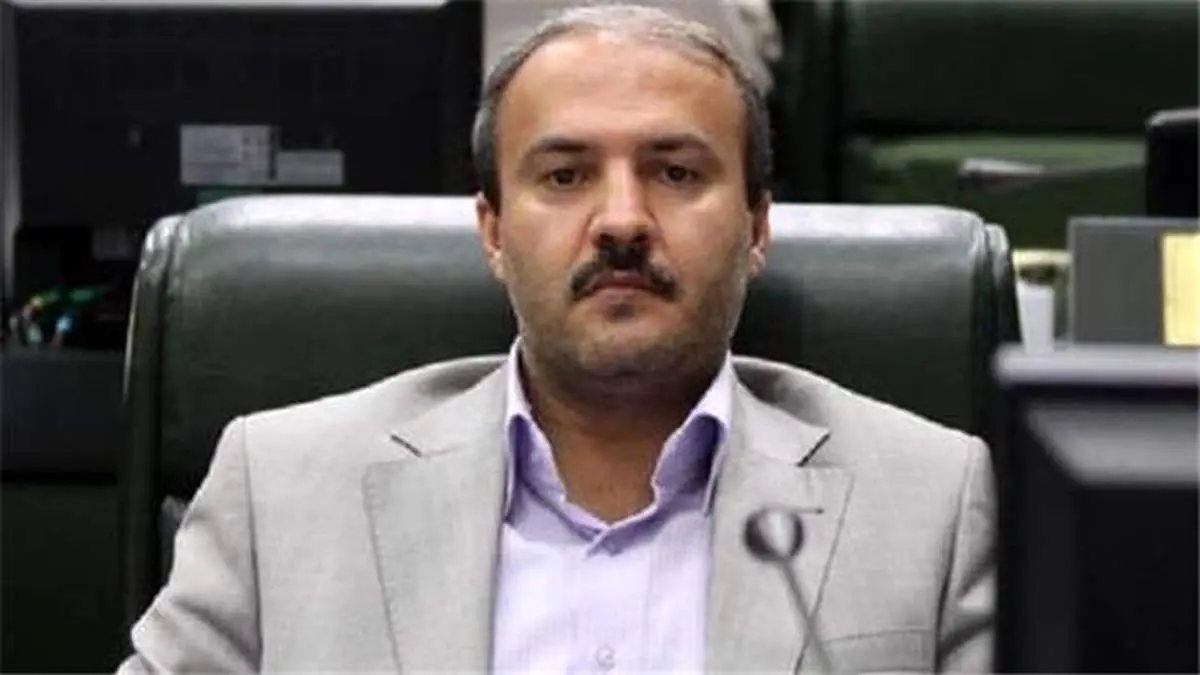 عاملان داخلی تحریمها با شعارهای احساسی میخواهند پیروز انتخابات شوند/نقش دلواپسان در بازگشت تحریمها و مشکلات مردم کمتر از ترامپ نیست