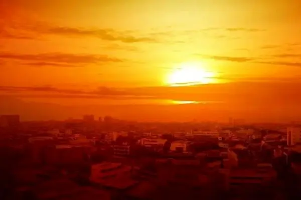 هواشناسی اصفهان دوشنبه 3 شهریور/ هوای گرم و غبارآلود ادامه می‌یابد