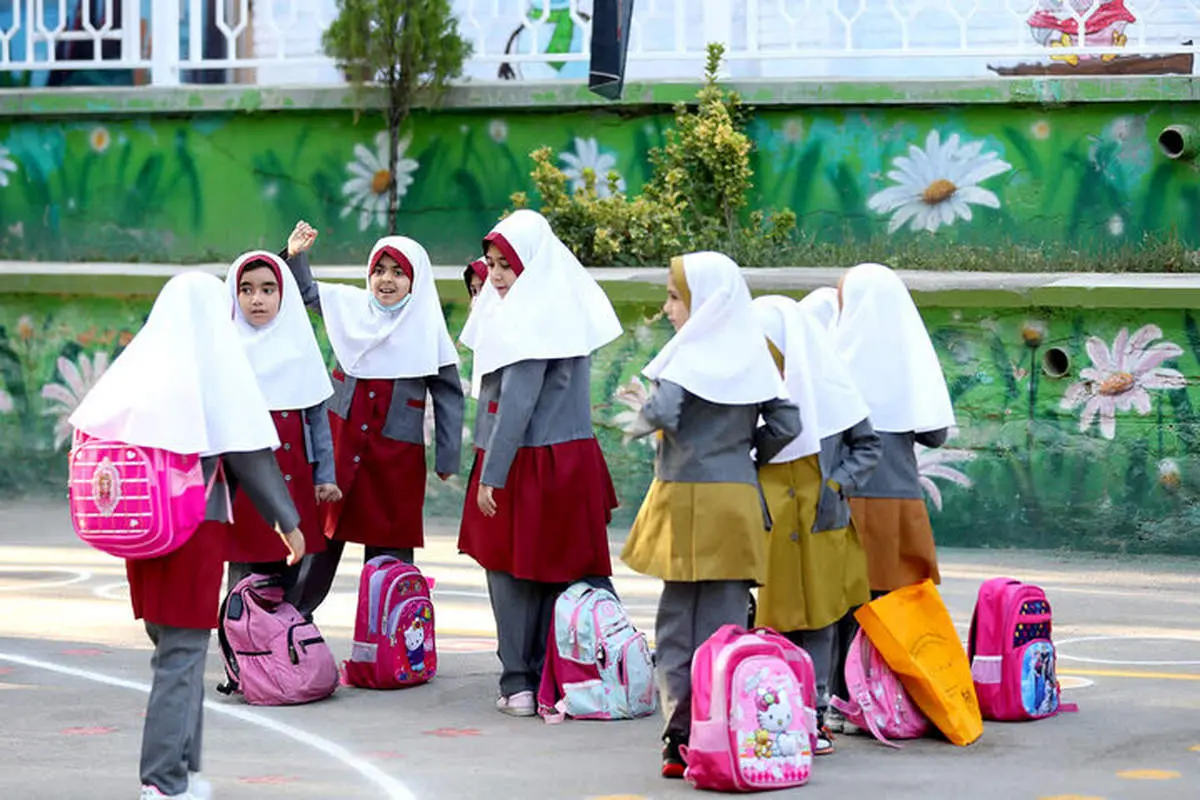 عوارض کوله‌پشتی نامناسب مدرسه