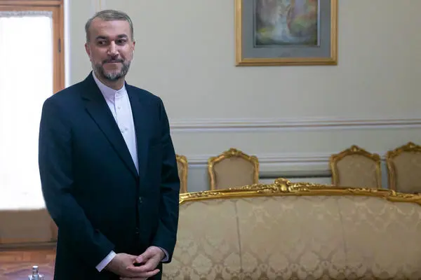 حسین امیرعبداللهیان، وزیر امور خارجه به شهادت رسید