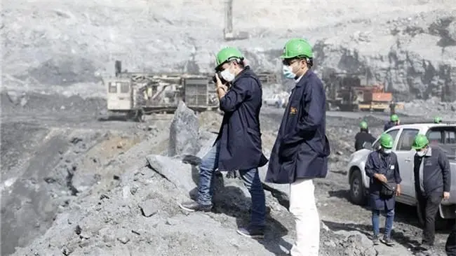 اولین تور عکاسی معدن در سیرجان برگزار شد