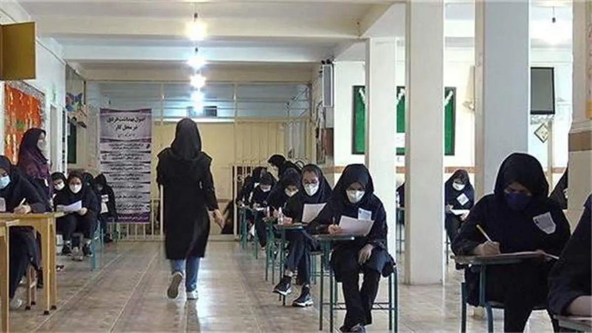 گلایه دانشآموزان از سختی امتحانات نهایی/ وعده تسهیل در طرحِ سوالات محقق نشد/ فقط میخواهیم نمره قبولی بگیریم+ فیلم