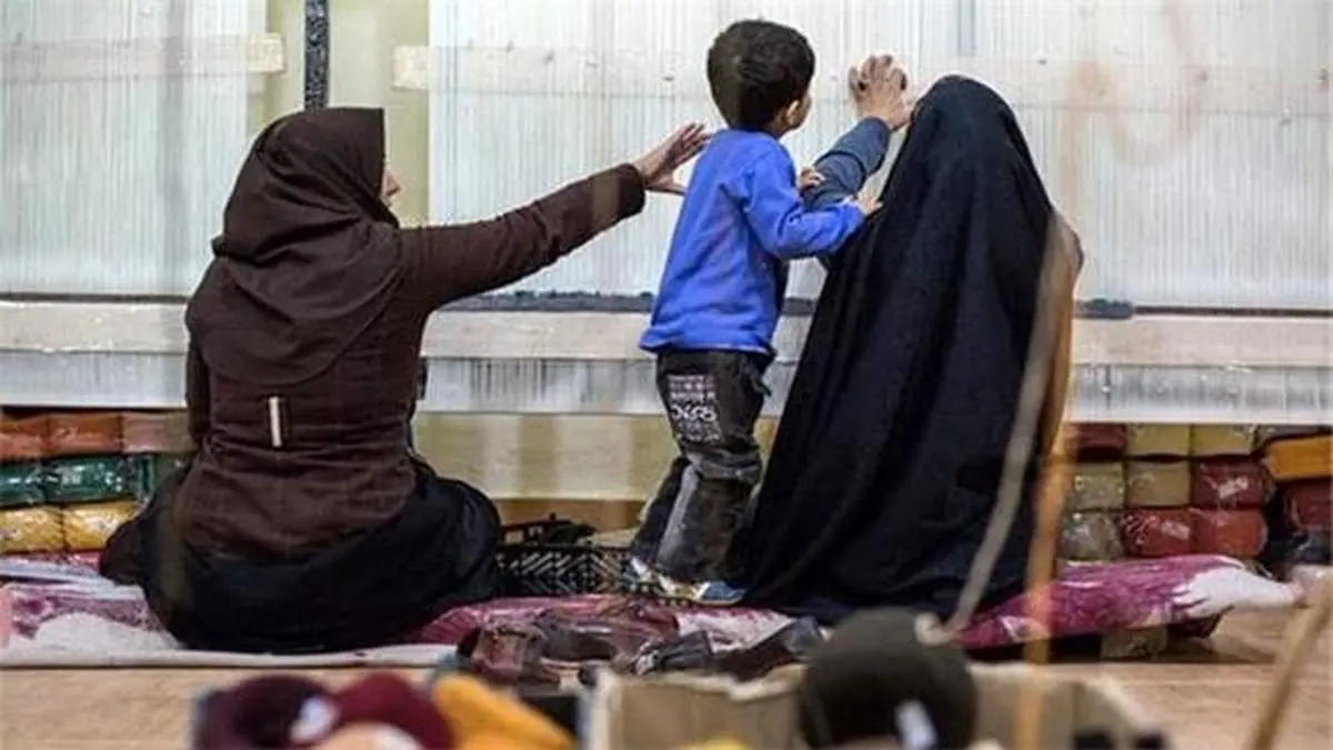 مشکلات روحی ناشی از پیشنهادات نامناسب در محیط کار، مساله جدی زنان سرپرست خانوار/ ۴ هزار زن در بحران هستند/ پیدا کردن شغل از راههای قانونی و اخلاقی حقِ زنان بیوه است