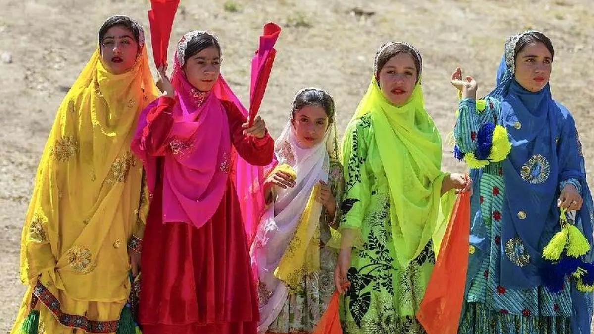 جشنواره هزار رنگ در عروسی عشایر بازفت/ عکاس: رضا کامران سامانی