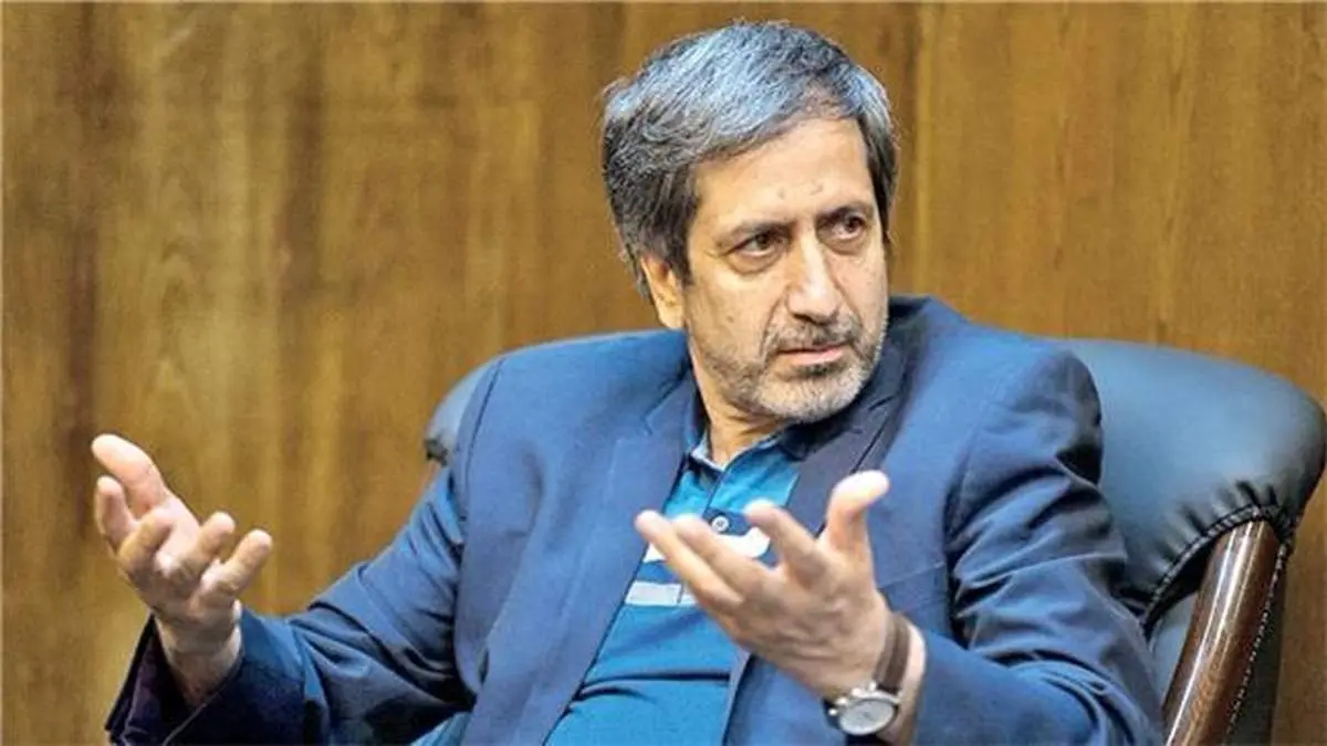 سطح گفتوگوهای کاندیداها در مناظره در حد یک رئیسجمهور نیست/ ظاهرا طراحان پرسشها تمایلی به طرح موضوعات جدیتر نداشتند/ هنوز در بدنه خاموش جامعه، انگیزهای ایجاد نشده است