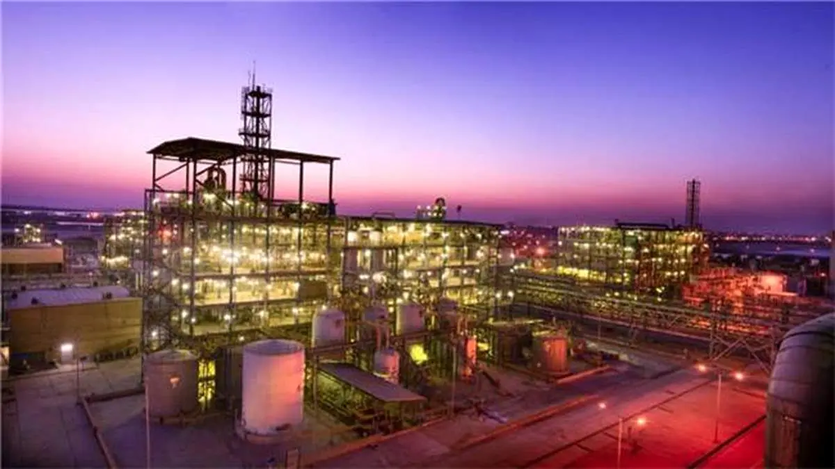 دستیابی پتروشیمی کارون به 100 درصد ظرفیت اسمی در خط 2 با اتکا به داخلیسازی