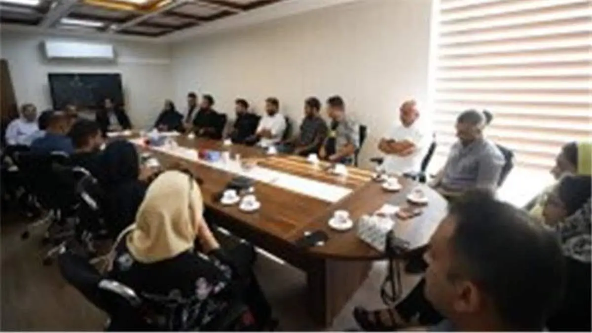 ایجاد تشکل های حرفه ای عکاسان گردشگری در جزیره کیش