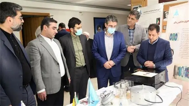 بازدید رئیس هیات عامل و معاونان سازمان از نمایشگاه دستاورد های پژوهشکده میکرو الکترونیک ایران