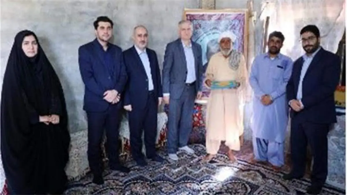 دیدار مدیران بانک دی با دو خانواده شهید در چابهار