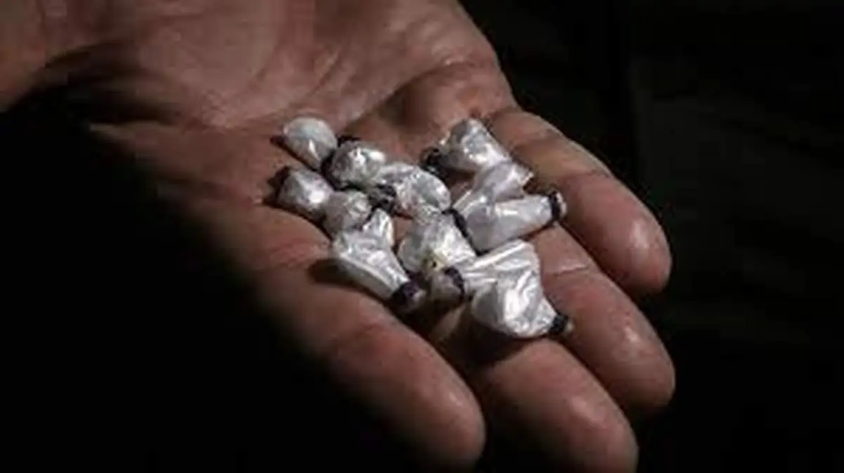 جابه‌جایی ۹ کیلو هروئین توسط مامور فاسد