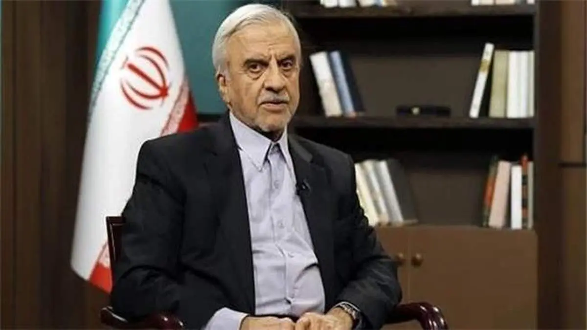 اصلاحطلبان و اصولگرایان برنامهای برای آینده مملکت ندارند/ با این یکدستی قدرت، اگر مسئولان به راههای اشتباهی بروند، همه داخل چاه میافتیم