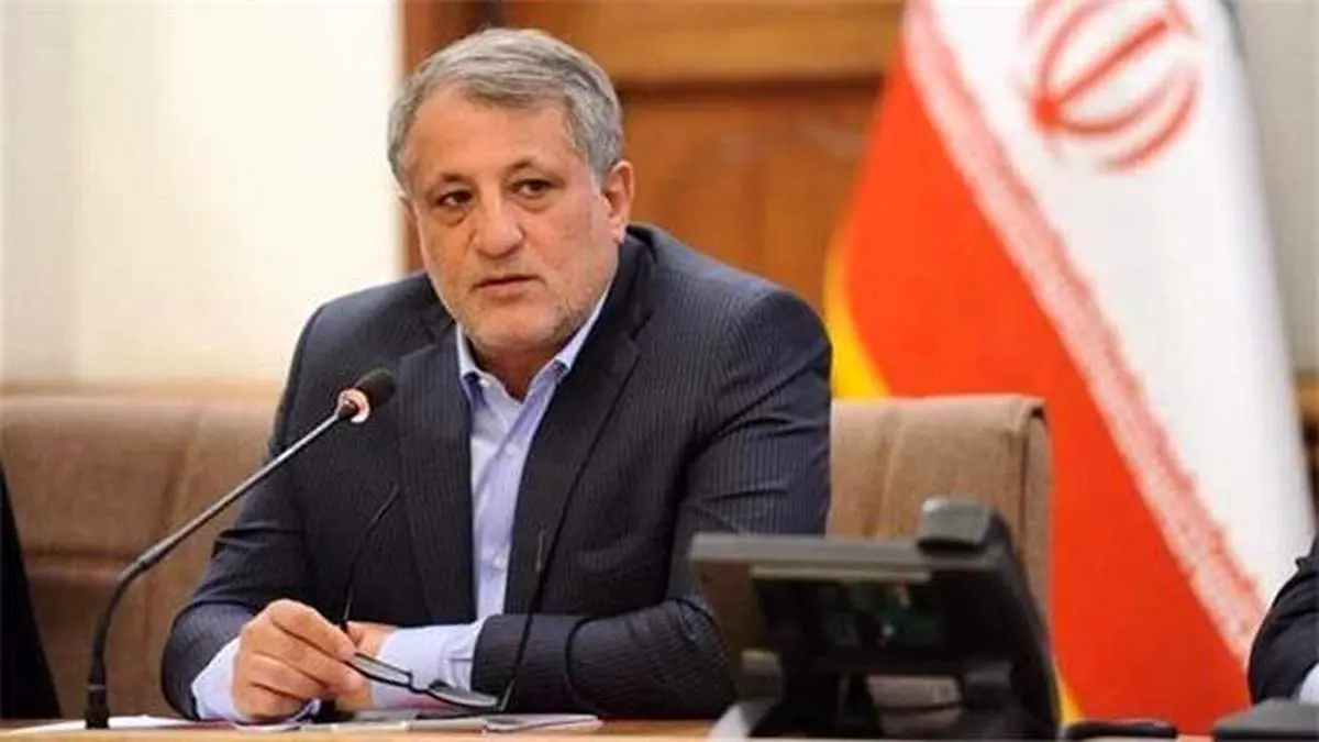 ازدحام برای واکسیناسیون در کشورهای همسایه در شان ملت نیست/ آمار قربانیان کرونا در تهران به مرز صد نفر در روز رسیده است